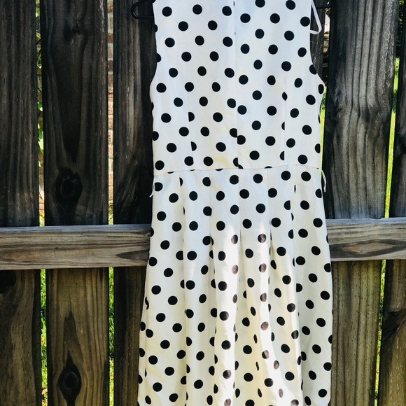 Black and white Polkadots  Midi Dress 💖!! - Picture 5 of 5